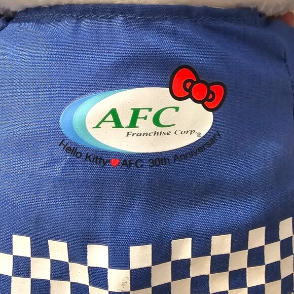 Hello Kitty AFC 30th Anniversary plush - Picture 4 of 5